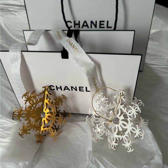 Chanel gift bag set - Picture 2 of 7